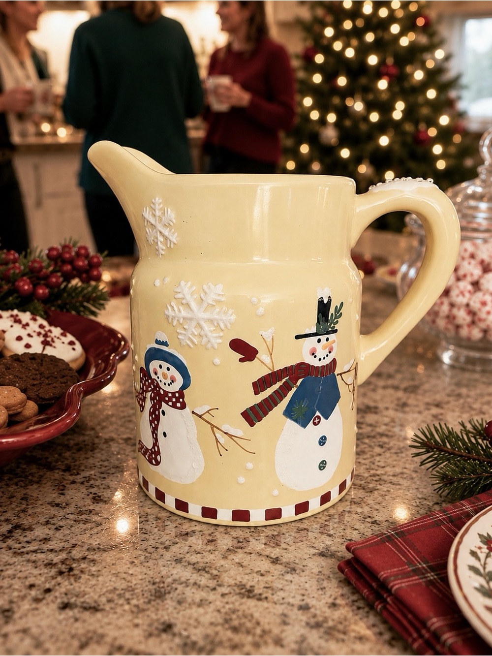 Hallmark Snowman Christmas Pitcher – Raised Glitter Snowflakes – 2002 Holiday